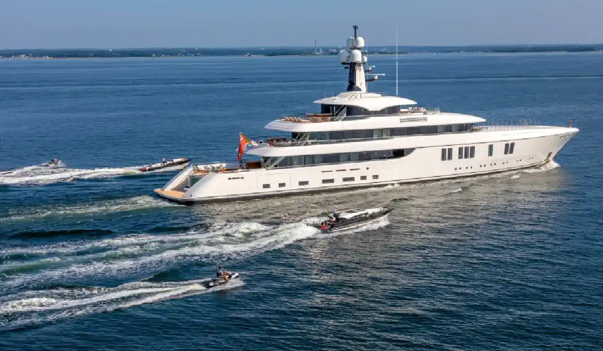 Feadship - Lunasea - Super Yacht Charter - Super Yachts for Sale - Exclusive Concierge Club.webp